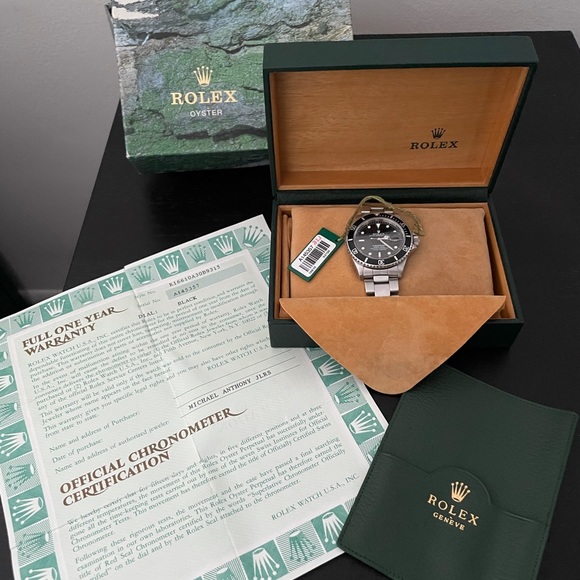 Rolex Submarine all complete with box and papers - Picture 2 of 8